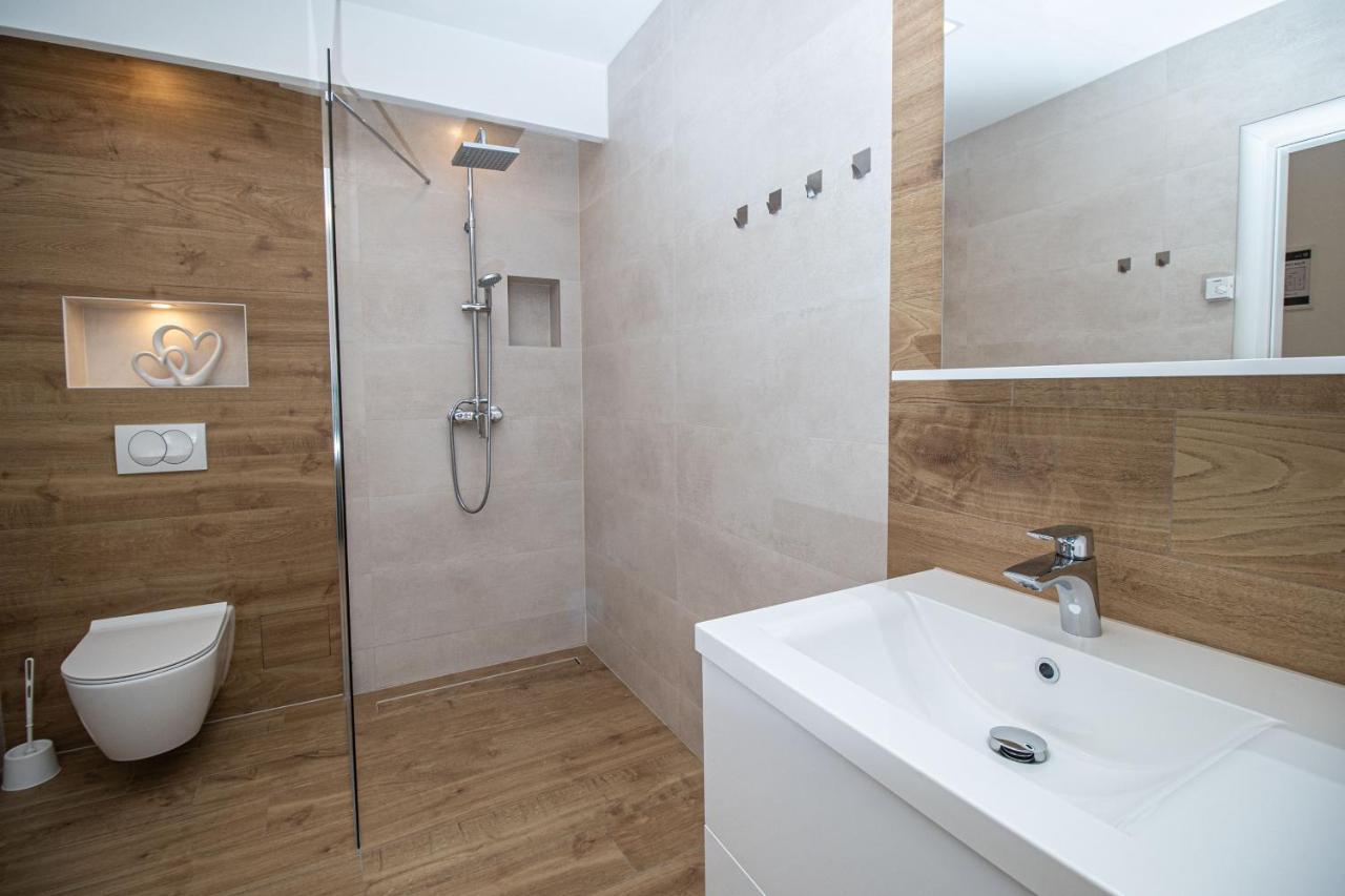 Apartmani Orion - Kasiopeja Vinkovce Kültér fotó