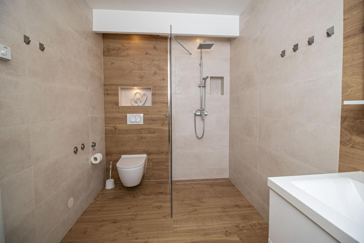 Apartmani Orion - Kasiopeja Vinkovce Kültér fotó